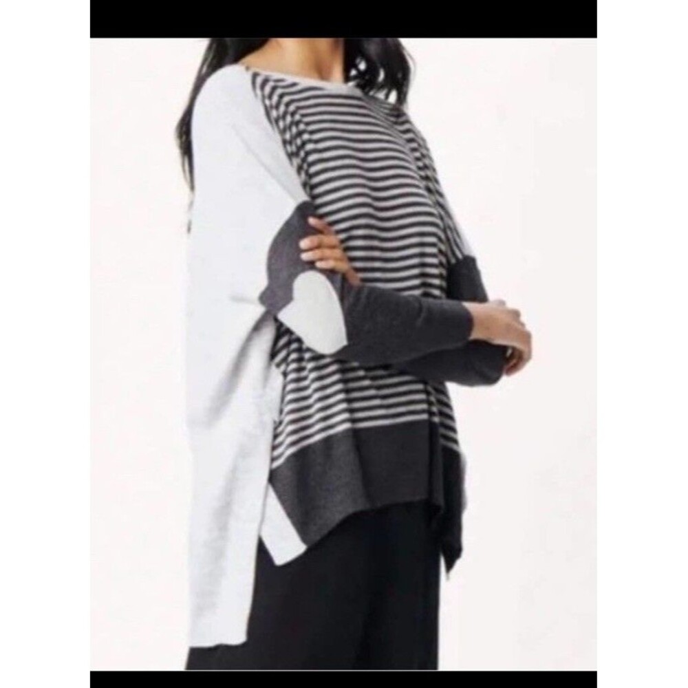 MERSEA Amour Womens One Size Gray Black Striped Crew Neck Heart Pullover Sweater